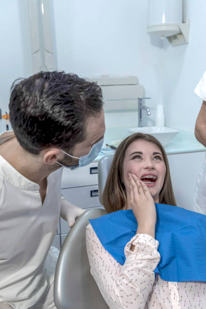 Best Pediatric Emergency Dentist in Taft Mosswood, CA